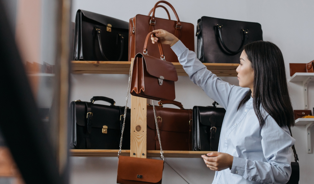 Effective Steps to Keep Handbags Dust-Free